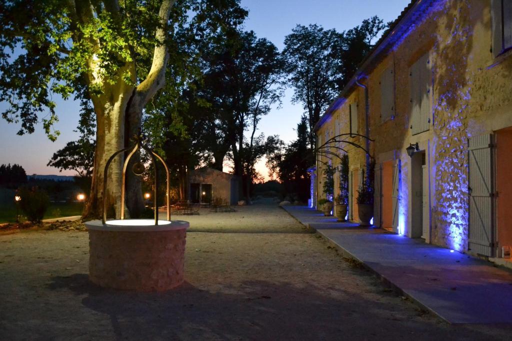 Saint-Andiol Mas Le 7 Bed & Breakfast エクステリア 写真