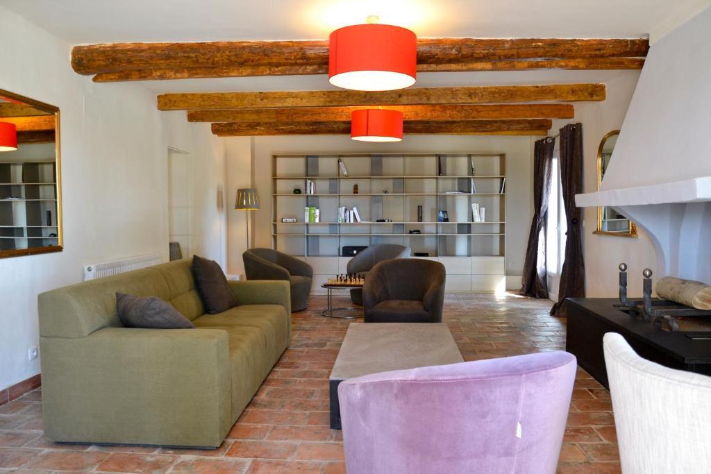 Saint-Andiol Mas Le 7 Bed & Breakfast エクステリア 写真